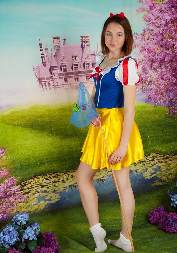 Елена, 22